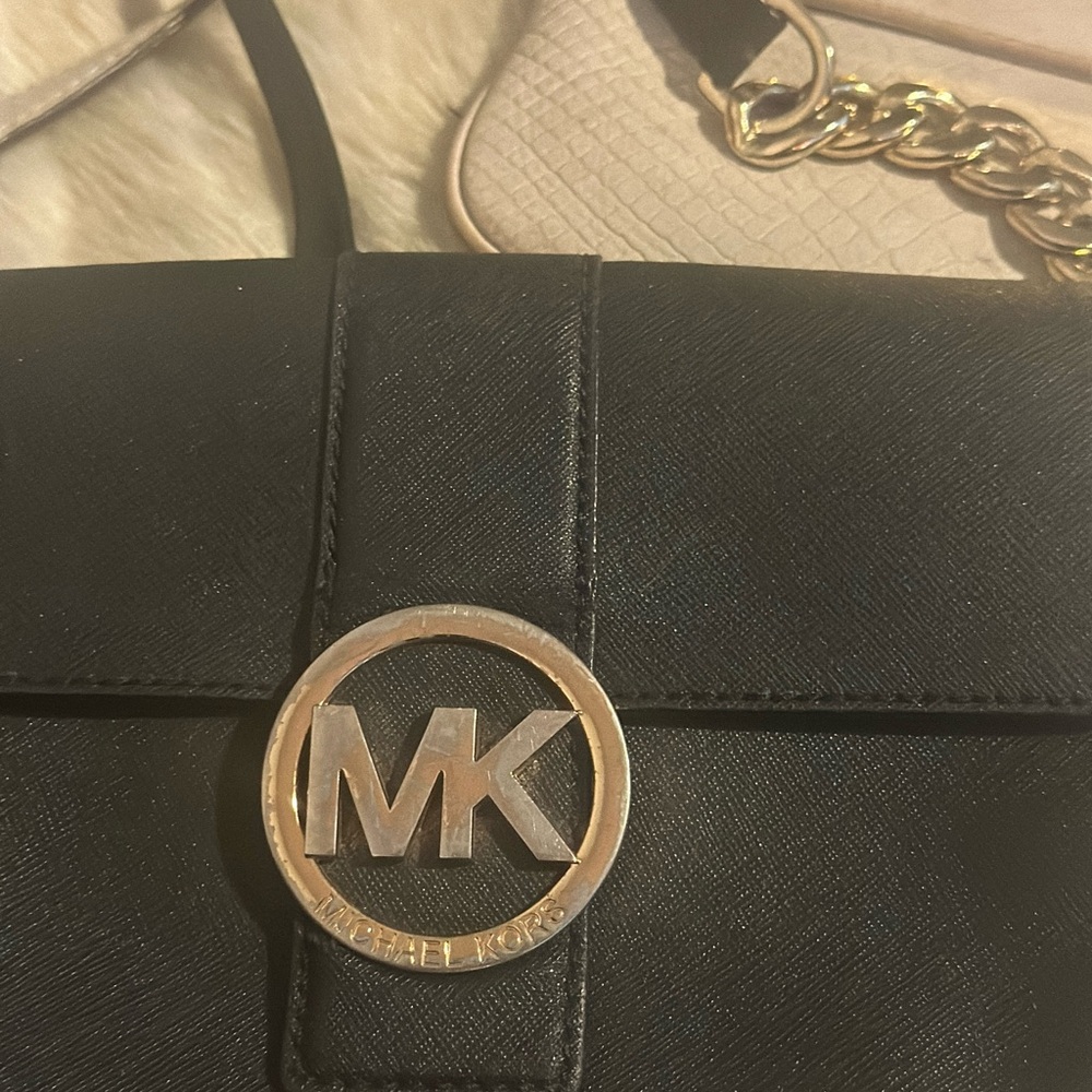 Two crossbody - Picture 4 of 4